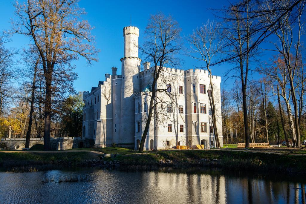 Zamek Karpniki Schloss Fischbach Lomnica  Esterno foto